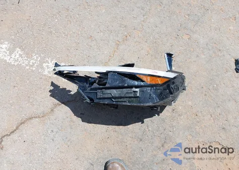 2025 Hyundai Elantra Limited z USA, uszkodzony, nr VIN KMHLP4DG9SU961260